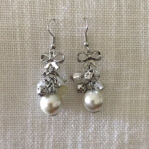 Old Navy Silver, pearl, bow drop earrings